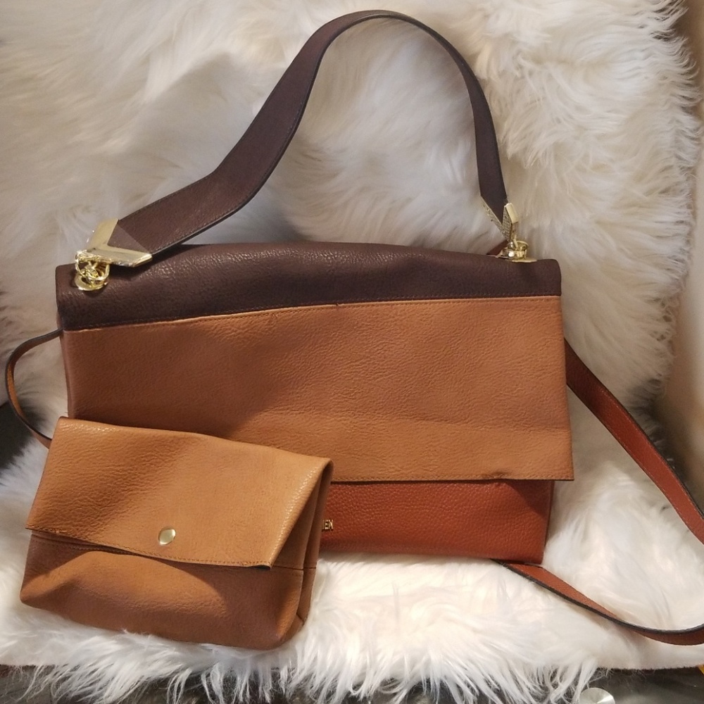 🆕️Steven Madden Big Flap Crossbody